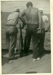 hwt033 - Duggins -  shark lookout at swim call