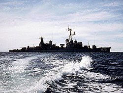 hwt085 - Tucker Underway
